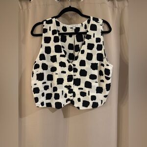 Sweet Rain Black and White Patterned Vest